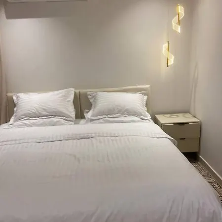 شقة بصالة وغرفة نوم وموقع مميز Riyadh Exterior photo
